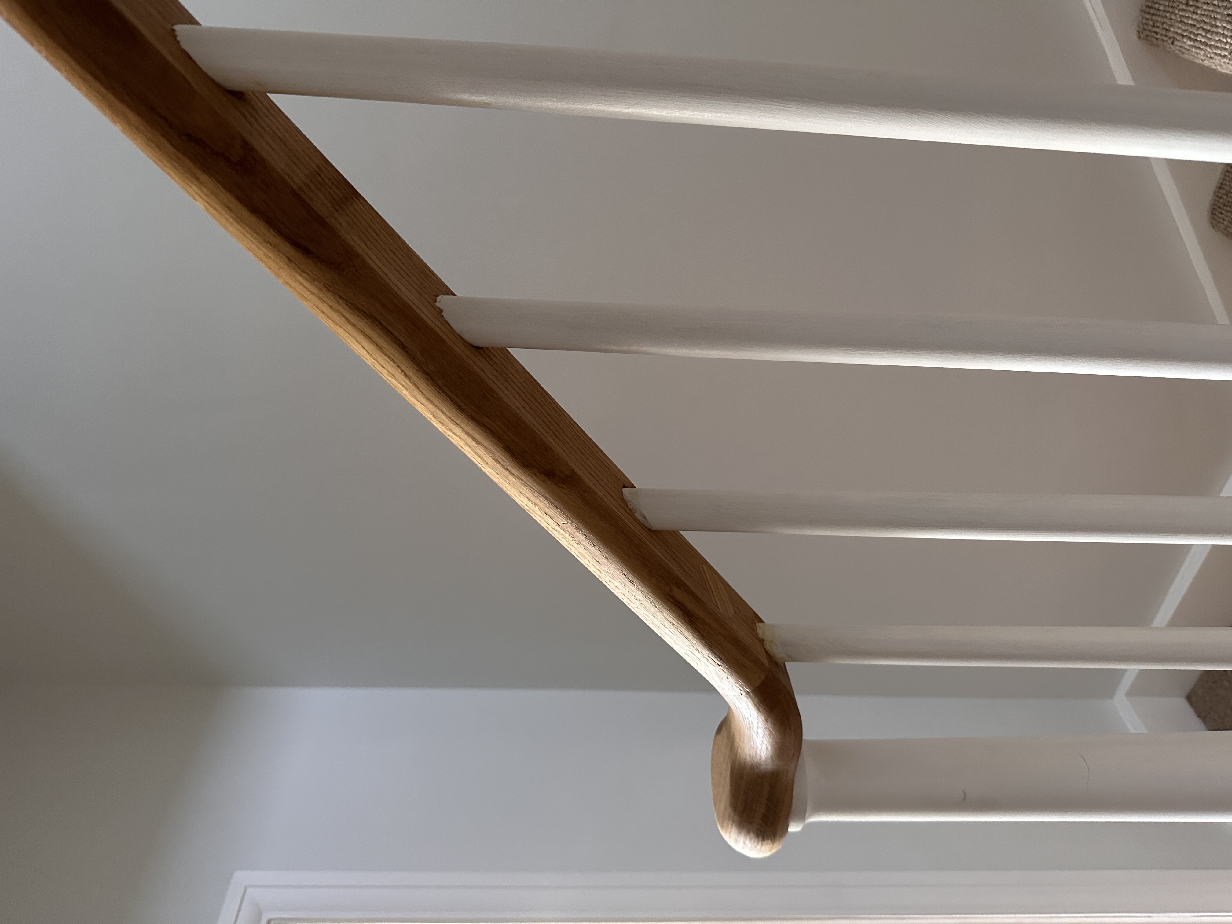 oak/painted spindles